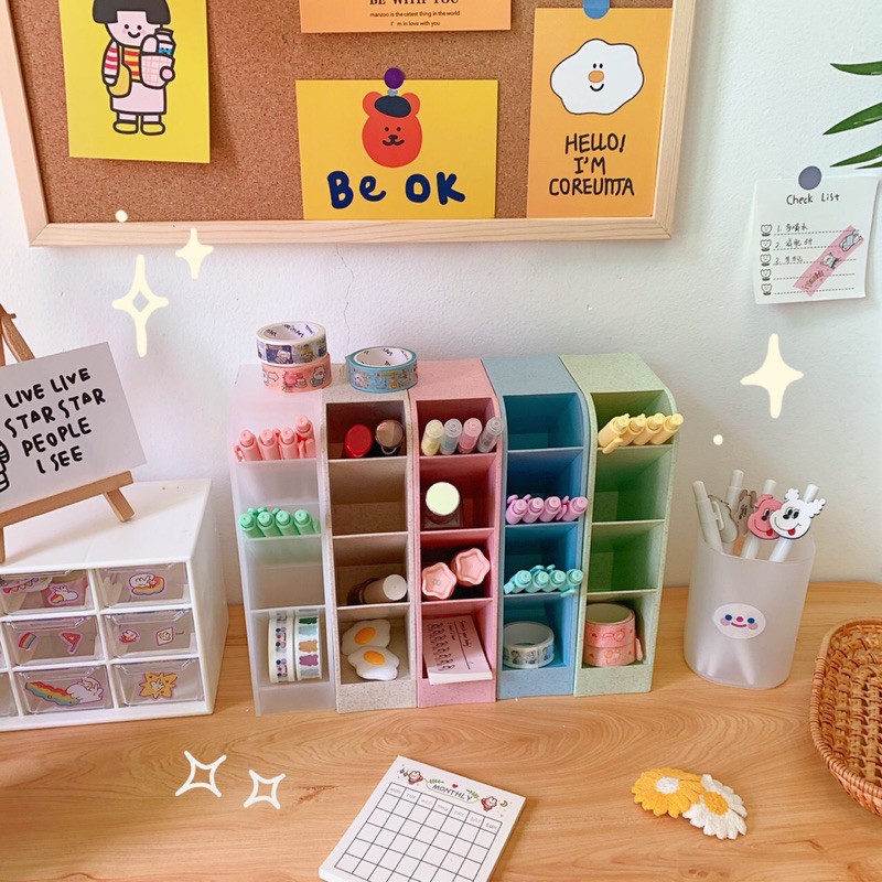 Kệ 4 tầng đựng bút, mỹ phẩm,cọ trang điểm