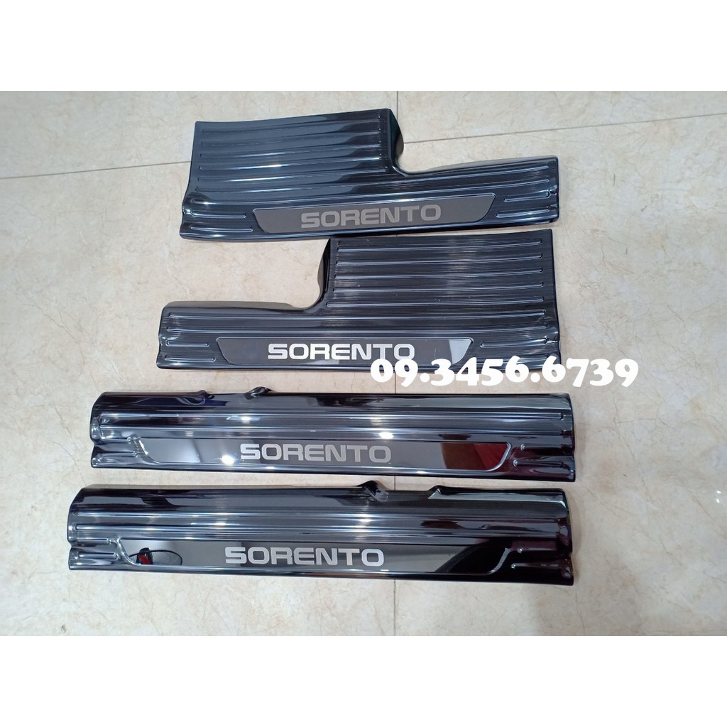 Ốp Bậc Trong KIA SORENTO 2021 - Hàng 3D Cao Cấp