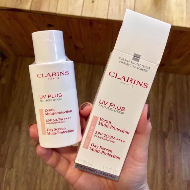 Kem chống nắng Clarins Rosy Glow 50/pA+++ 50ml