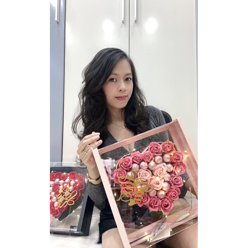 Sỉ 3xx Full combo gồm Box + Socola + Hoa + Vương Miện + Đèn Led + Thiệp + Toper (Love You, Happy Birthday , Wedding )