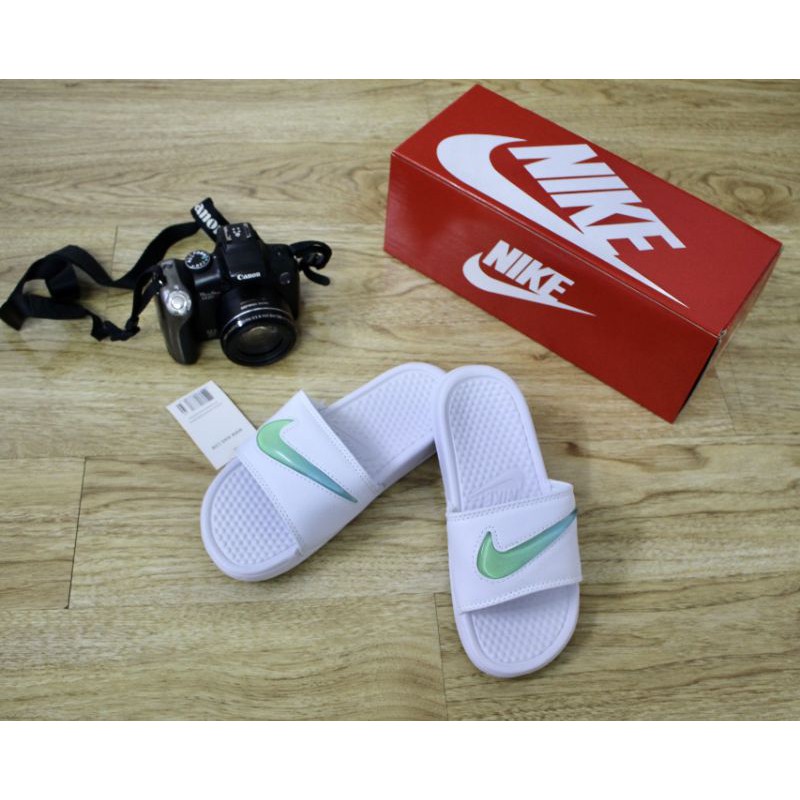 Dép quai ngang banessi móc nổi siêu xinh (tặng box)