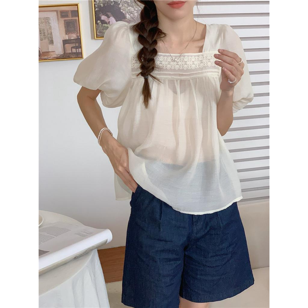 Áo Kiểu Tay Phồng Cổ Vuông Thêu Họa Tiết Phong Cách Pháp 52982