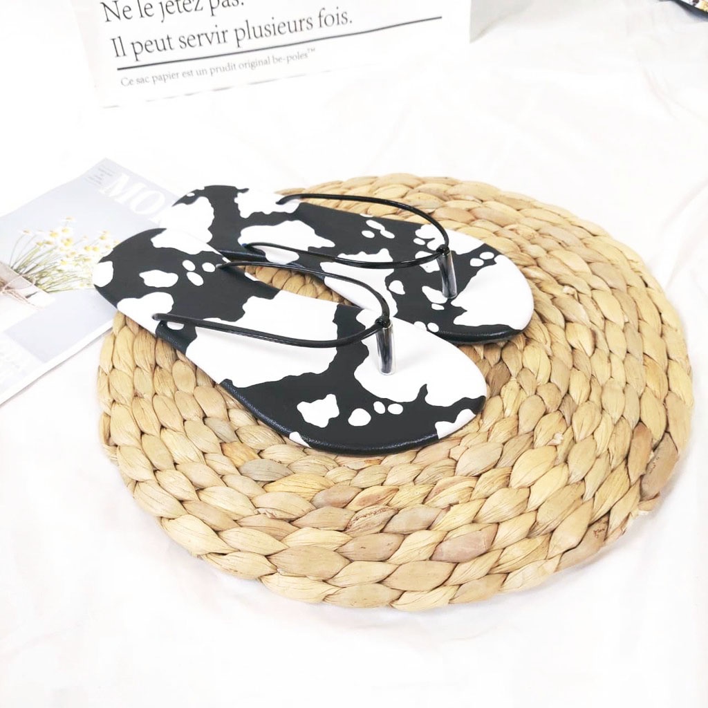 Dép xỏ ngón họa tiết bò đơn giản siêu cute phù hợp đi văn phòng ở nhà