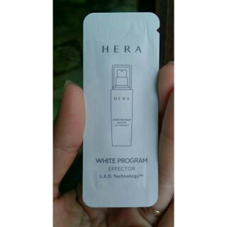 Kem dưỡng trắng da Hera