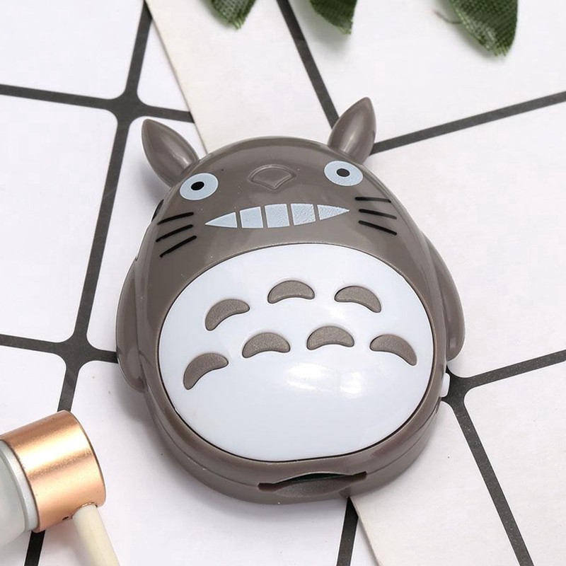 Máy nghe nhạc hình mèo ú totoro-Máy nghe nhạc MP3 hỗ trợ thẻ nhớ ngoài 32GB sở hữu cổng USB 2.0 ổn định