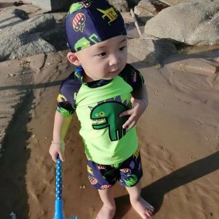 Bộ đồ bơi +mũ cho bé