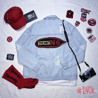 Áo khoác jeans rách lô gô