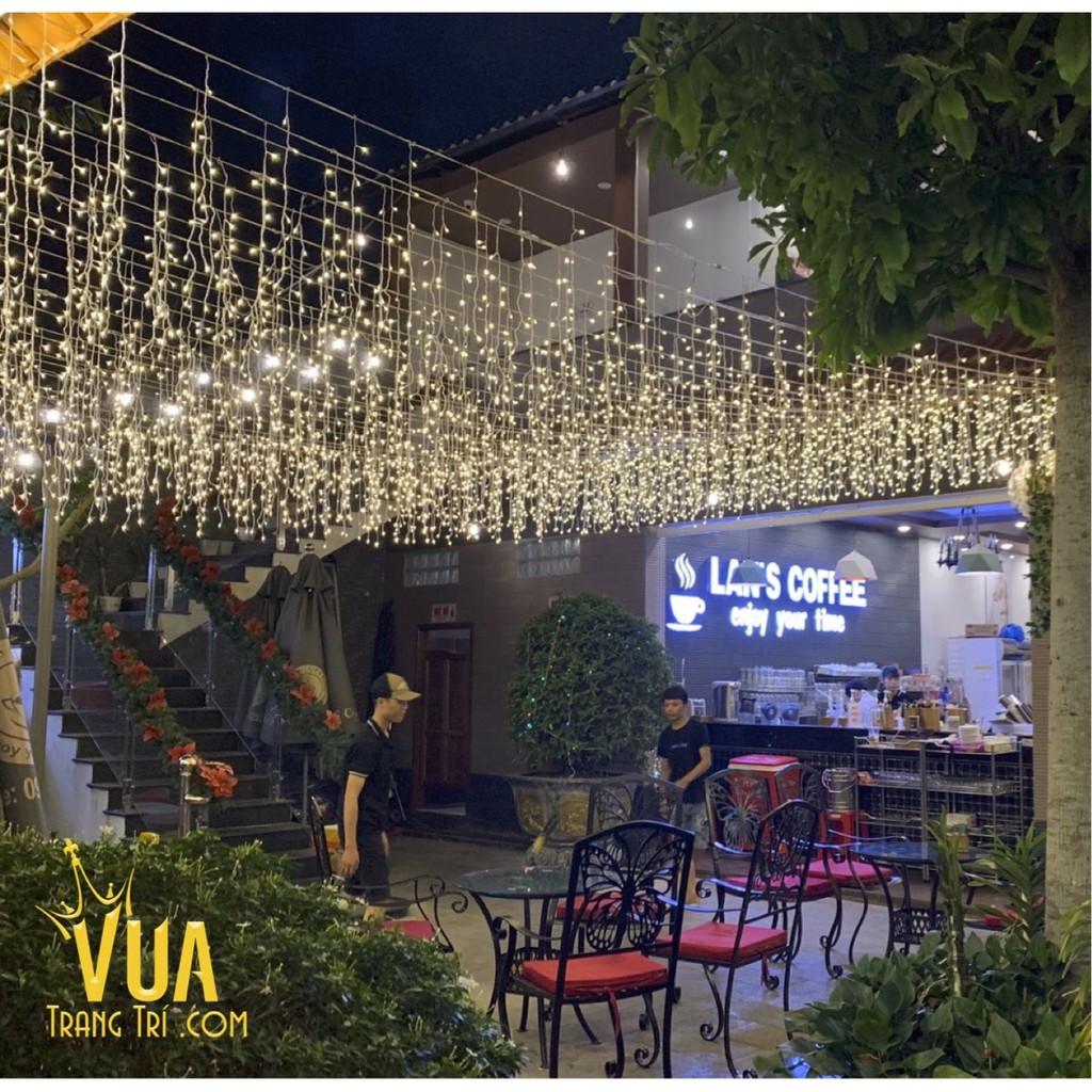 THANH LÝ GIÁ RẺ - ĐÈN LED RÈM THẢ TRẦN 4m x 0,6m , Rất bắt mắt và thu hút khách hàng , cắm điện , chống nước