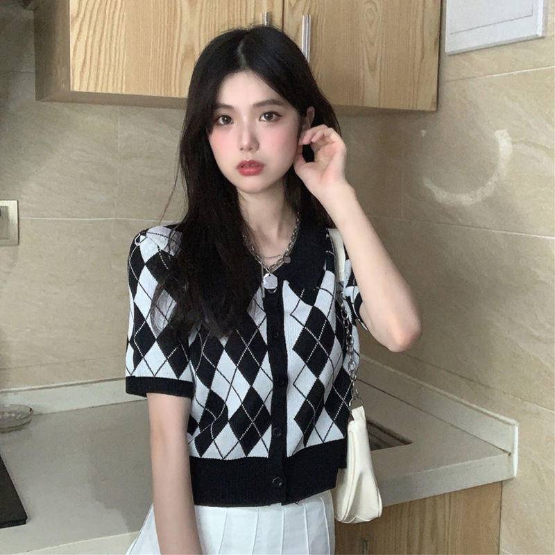 Áo Thun polo Ngắn Tay Họa Tiết Ca Rô Đính Kim Cương Phong Cách Retro Mẫu Mới Dành Cho Nữ