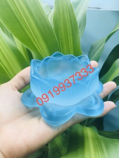 Chân đèn hoa sen