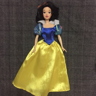 Búp bê Disney Princess ( Bạch Tuyết, Lọ Lem, Cá)