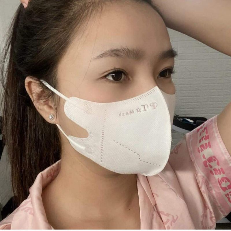 Khẩu trang 3D face mask người lớn chính hãng hàng cty Phương Tuyến