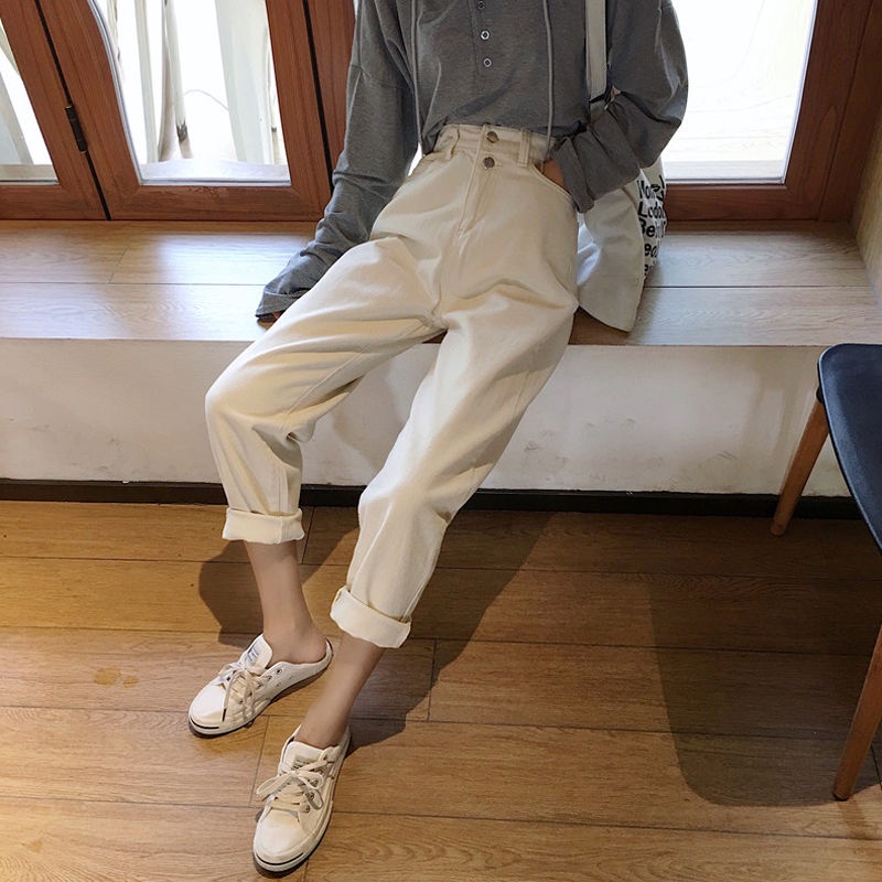 Quần jean lưng cao trơn màu cá tính theo phong cách Hàn Quốc