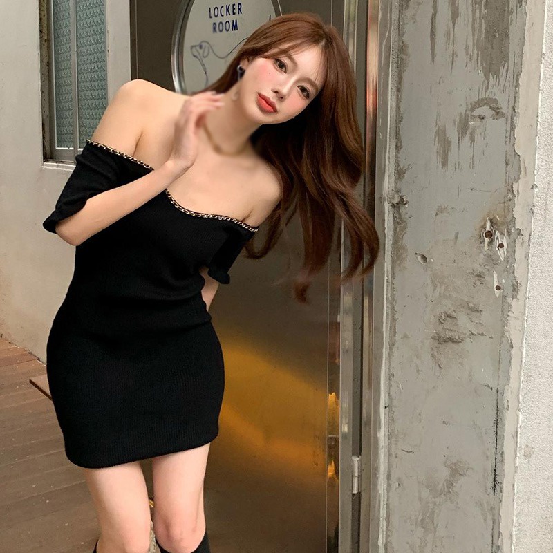 Đầm Body Dệt Kim Tay Ngắn Cổ Chữ V Thiết Kế Ôm Sát Tôn Dáng