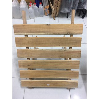 Bục tựa lưng gỗ
