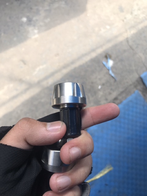 Gù tay lái CNC