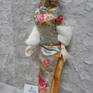 Sườn xám dài vải gấm và lụa búp bê BJD 1/3