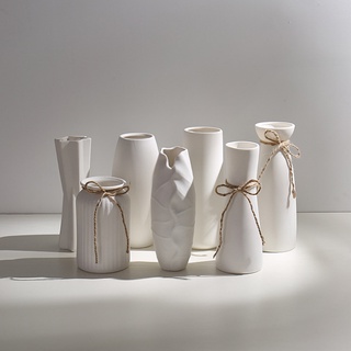 Bình hoa gốm sứ trắng nhám thiết kế tối giản - Matte Ceramic Vase