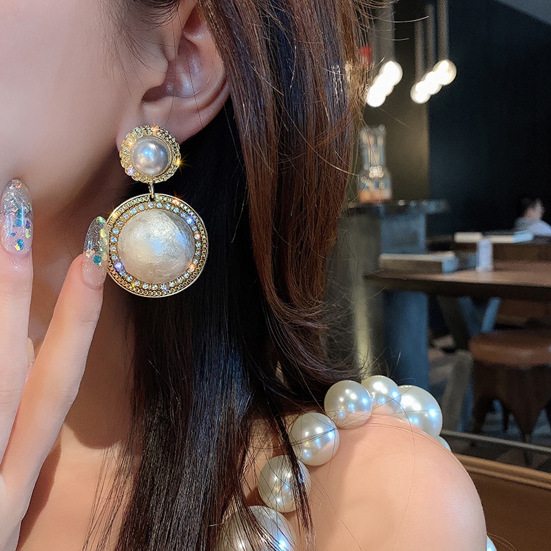 Khuyên tai nữ mạ bạc 925 Khuyên hoa đính ngọc trai nhân tạo nữ tính - F61