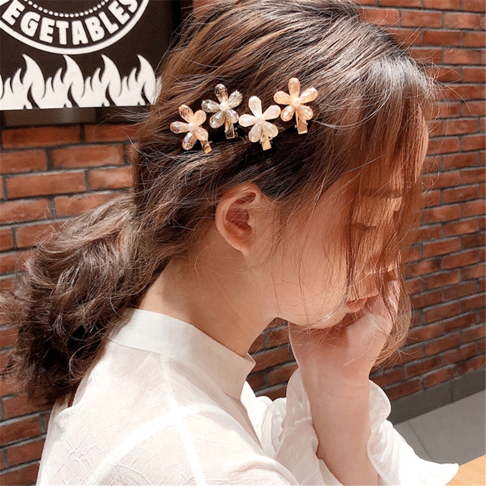 Kẹp tóc hoa đính đá pha lê phong cách Hàn Quốc dễ thương dành cho nữ
