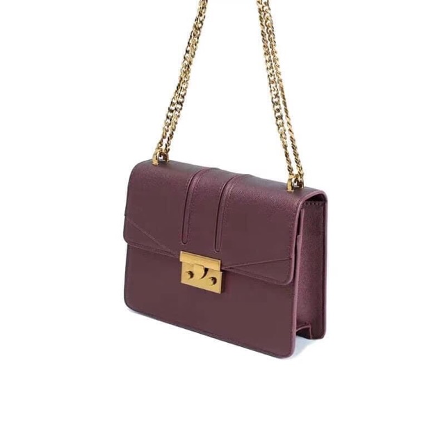 Túi quỳnh búp bê