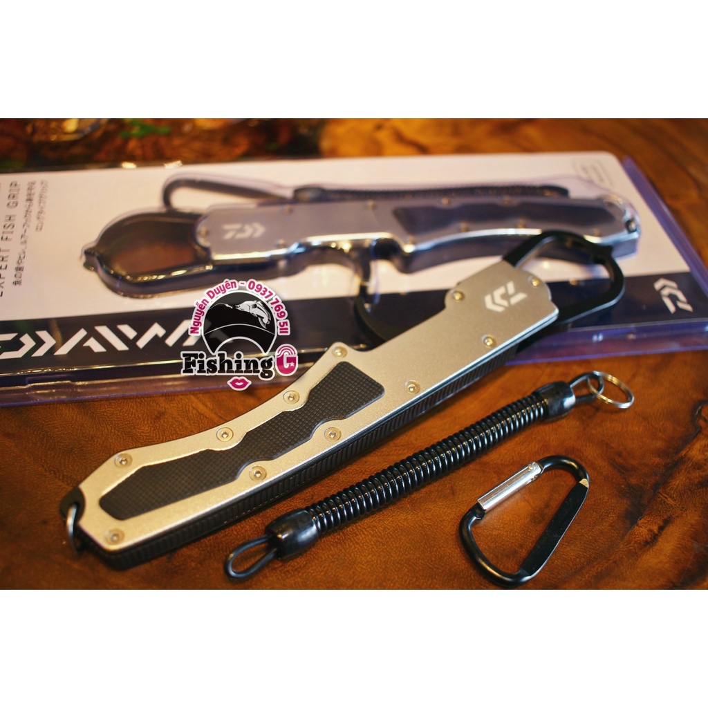 Kẹp cá DAIWA