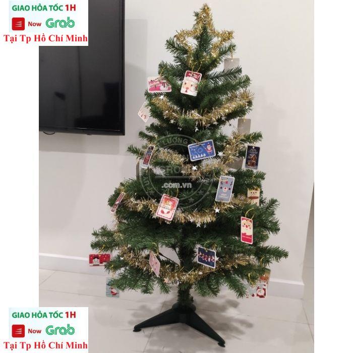 Cây Thông Noel 90Cm Tặng 1 Ngôi Sao Và 2 Dây Kim Tuyến Cây Thông Hàng Việt Nam Cao Cấp