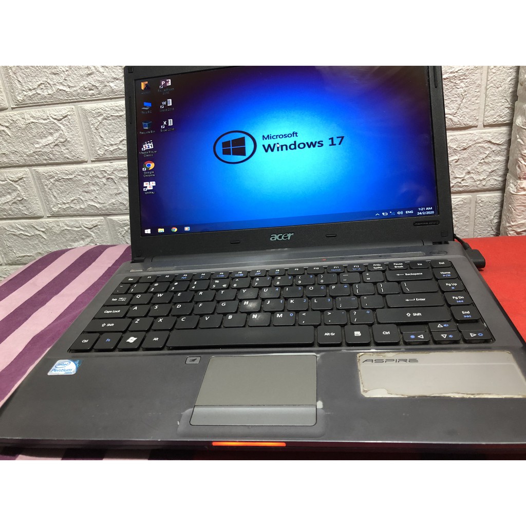 Laptop Acer Core2 dùng để làm việc,học tập