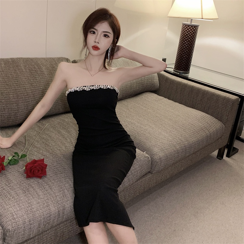 Đầm Ống Ôm Hông Hở Vai Đính Đá Lấp Lánh Màu Đen Quyến Rũ Thời Trang Cho Nữ
