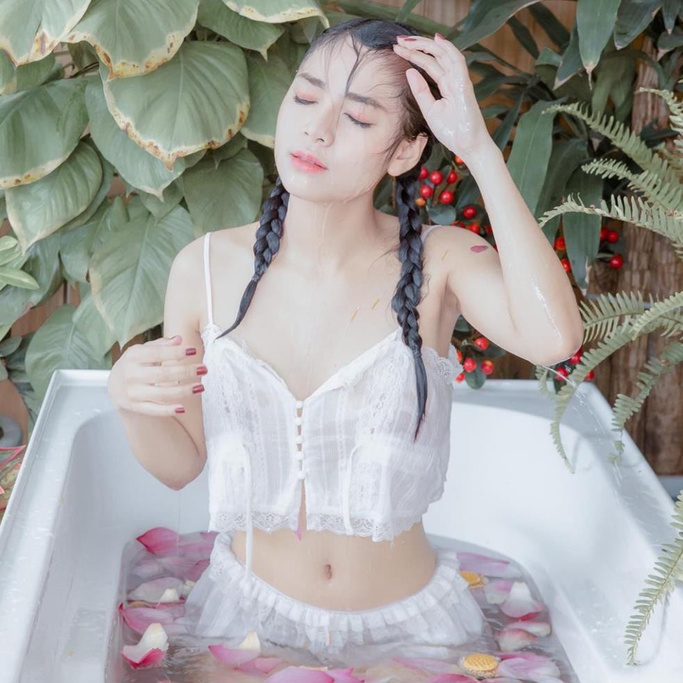 Bộ đồ ngủ sexy quần đùi áo croptop hai dây gợi cảm | BigBuy360 - bigbuy360.vn