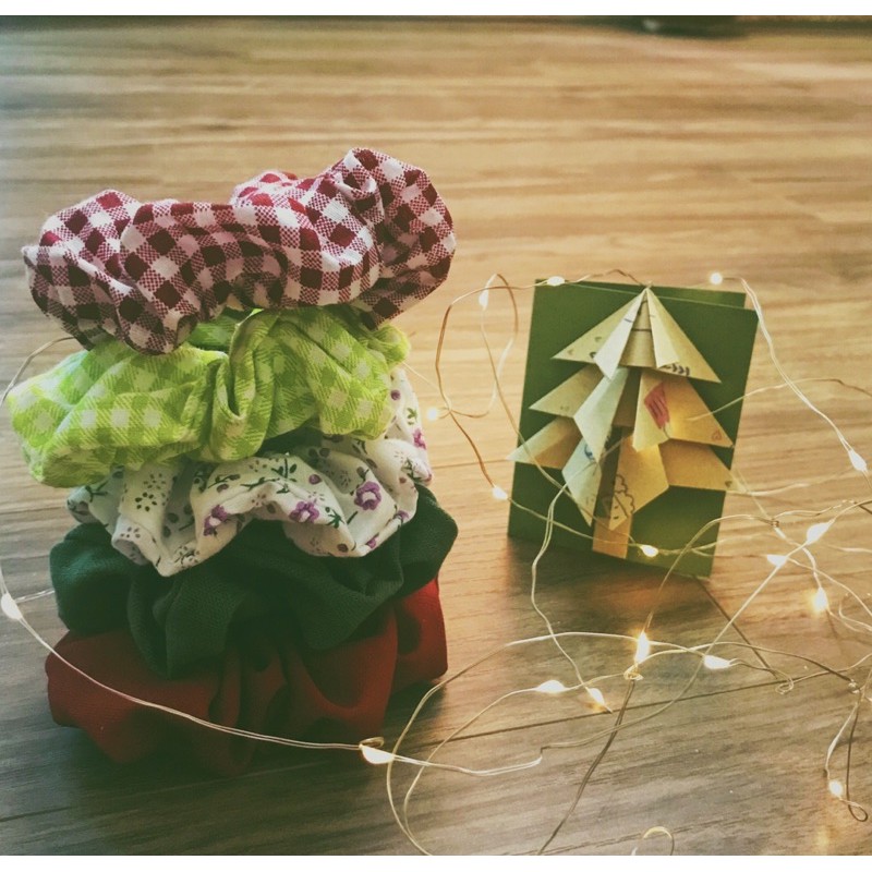 set 5 scrunchies xinh xắn