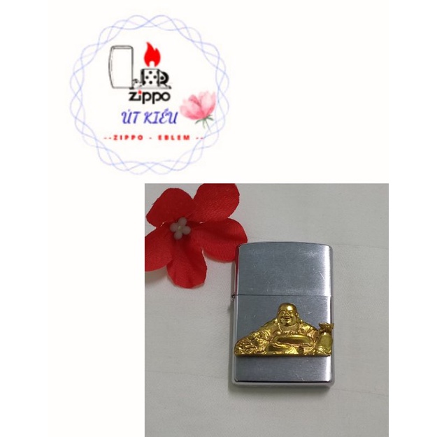 Miếng eblem dán Zippo đồng nguyên khối Phật Di Lạc US23