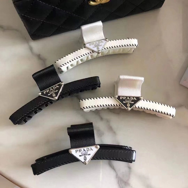 Kẹp tóc hãng prada, cài tóc prada nữ cao cấp, phụ kiện tóc thời trang Hari korea accessories