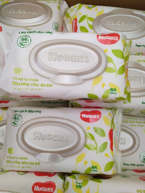 Khăn ướt Huggies 64 miếng