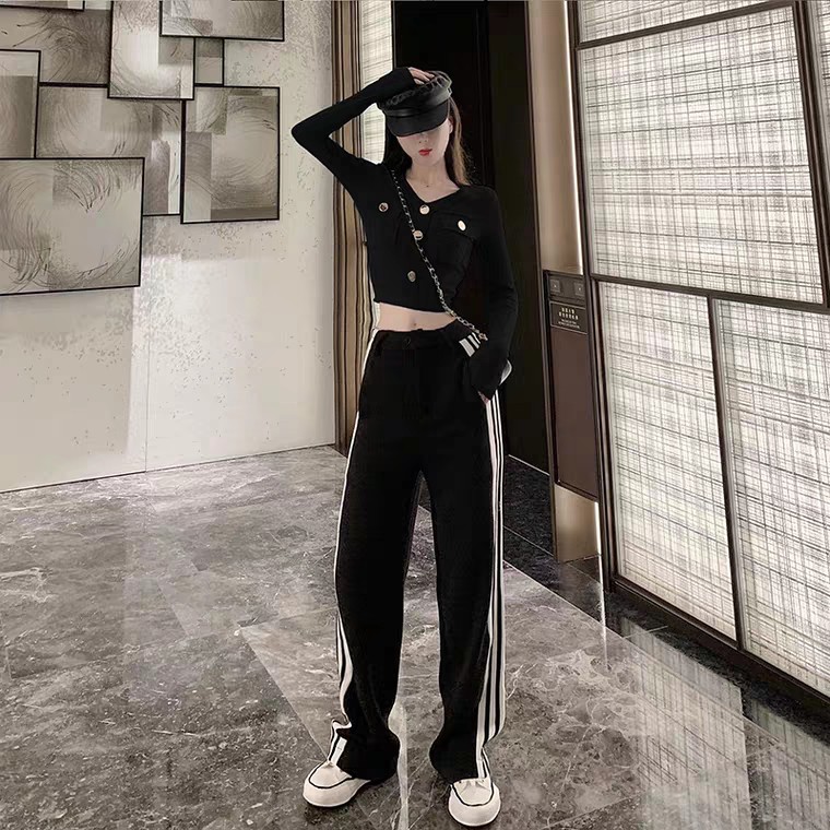 QUẦN 4 SỌC ỐNG SUÔNG - BO ĐEN DÀI VIỀN TRẮNG HOT MẶC NHIỀU KIỂU