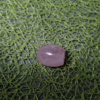 Mặt dây chuyền đá kiểu lu thống