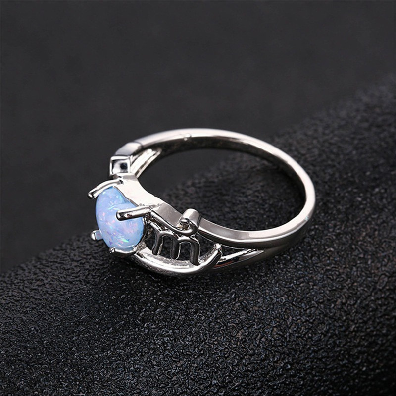 Nhẫn Đá Opal Hình Trái Tim Khắc Chữ Mom