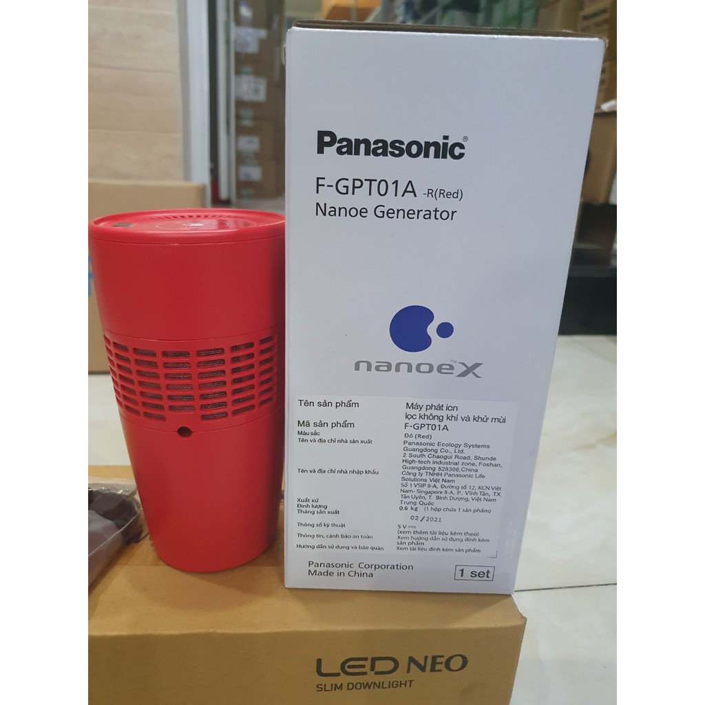 Máy lọc không khí khử mùi ô tô Panasonic F-GPT01A