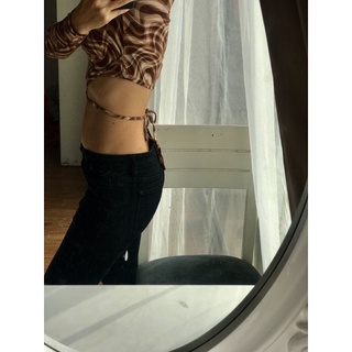 Áo croptop Pacsun chỉ còn nâu size M