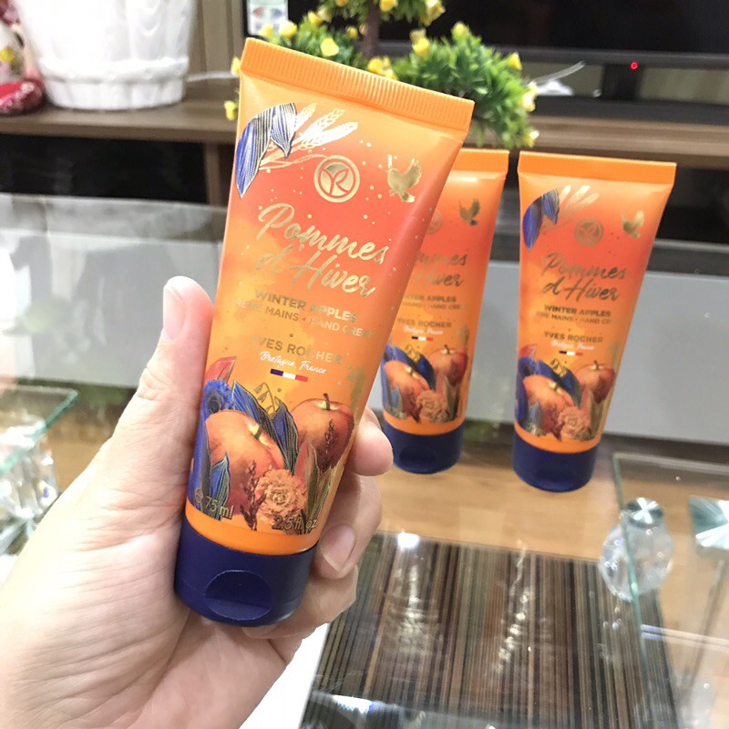 Kem dưỡng da tay Yves Rocher hương táo WINTER APPLES HAND CREAM 75ML