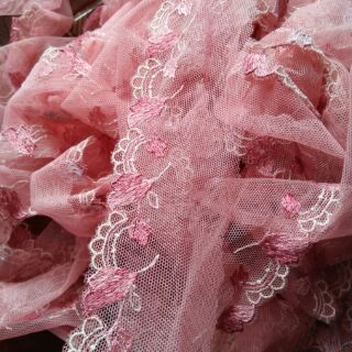 Lưới thêu xinh 10k/3m