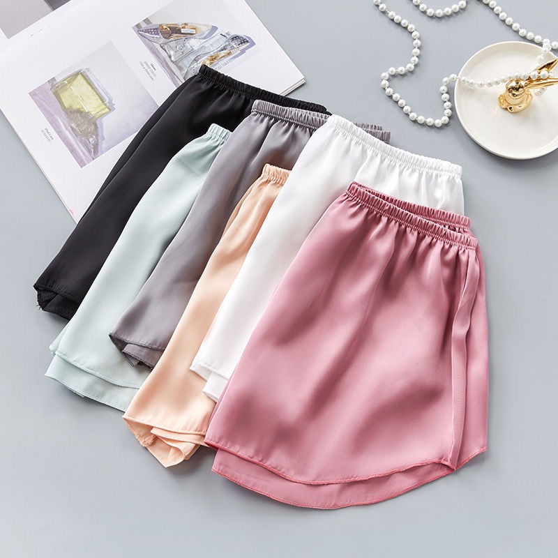 Quần Đùi (Lụa Satin) mềm mát - Mặc nhà hoặc mặc trong váy_( mã QD-01 )