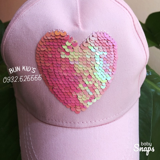 Mũ H&M hình tim