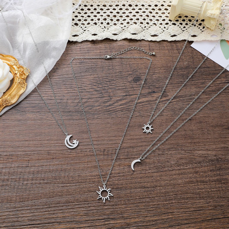 Mặt Dây Chuyền Bằng Thép Không Gỉ Hình Ngôi Sao Mặt Trời Mặt Trăng Sáng Tạo Kiểu Âu Mỹ
