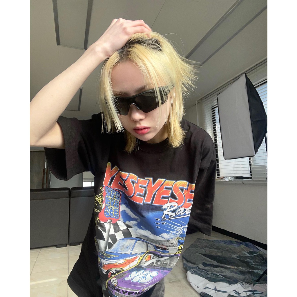 Áo Thun Vintage Racing Yeseyesee Tay Lỡ Unisex - Đen/Trắng Cổ Tròn | Blackwork