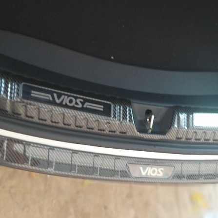 Ốp chống trầy cốp sau Cacbon xe Toyota Vios 2019- 2020- 2021- 2022 vân CARBON cao cấp
