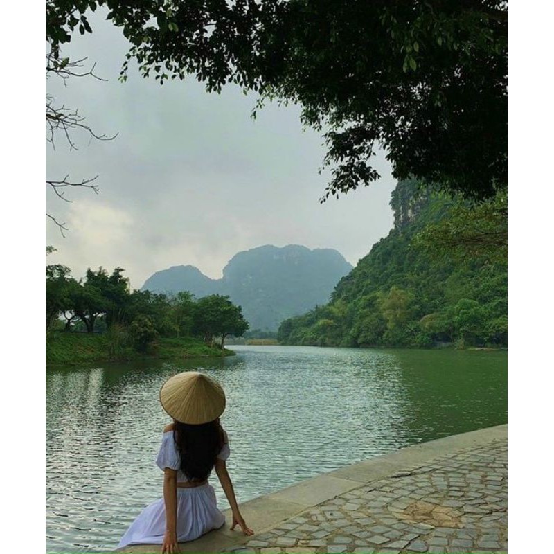 set áo bẹt vai + chân váy xòe midi trắng