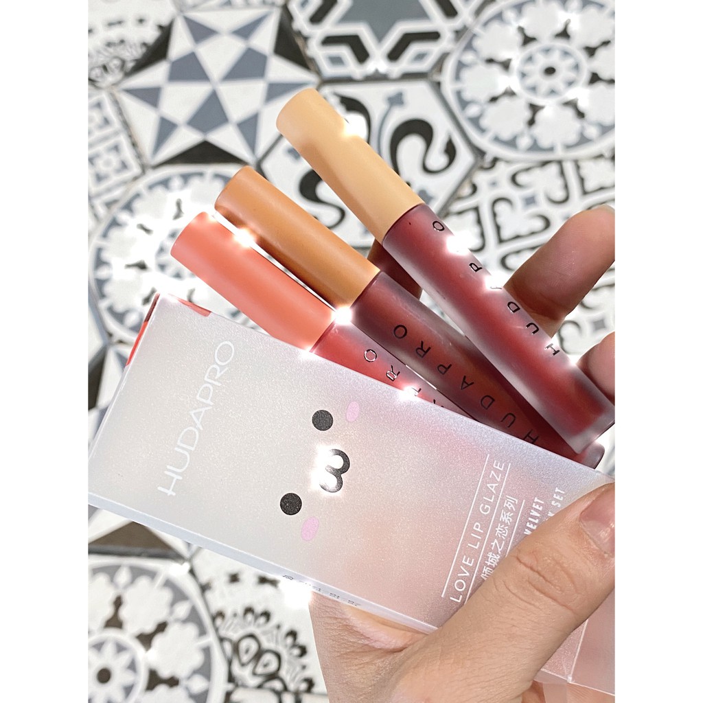 Set Son Kem 3 Cây HUDAPRO LOVE LIPS GLAZE Tone Đỏ Tây Auth Nội Địa | BigBuy360 - bigbuy360.vn