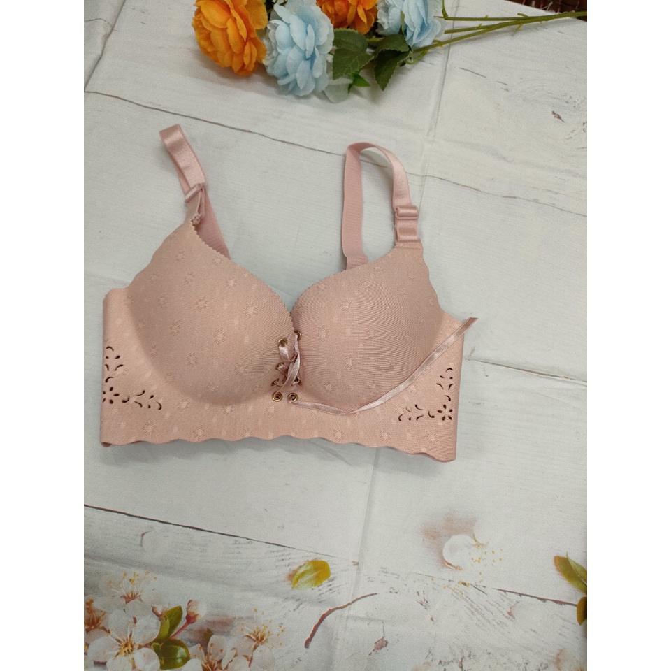 ÁO NGỰC KHÔNG MÚT QUẢ TO CÓ SIZE 40 | BigBuy360 - bigbuy360.vn