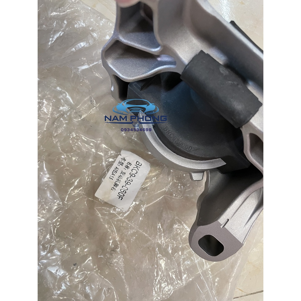 Chân đầu máy Mazda 2, Mazda 3 1.5 16-19  LD - B60S39060B